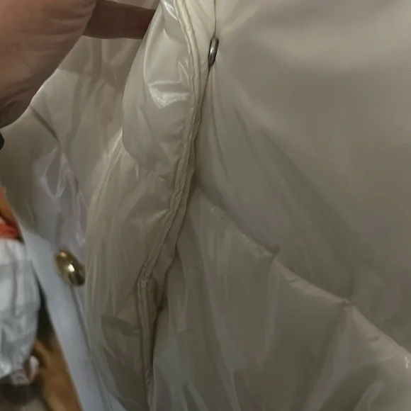 NWT Cream Puffer Jacket - Picture 6 of 11